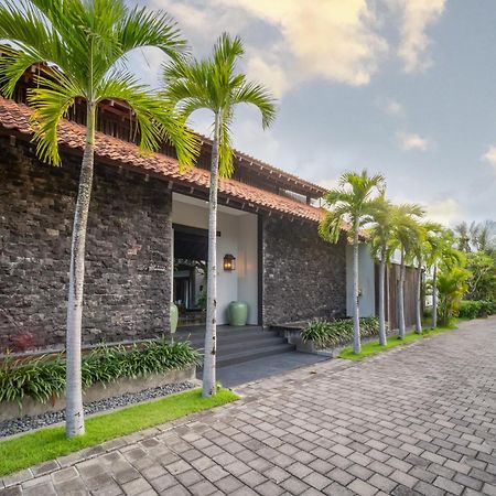 Villa De Suma - Fully Staffed Luxury Villa, Walk To The Beach! Семиняк Екстериор снимка