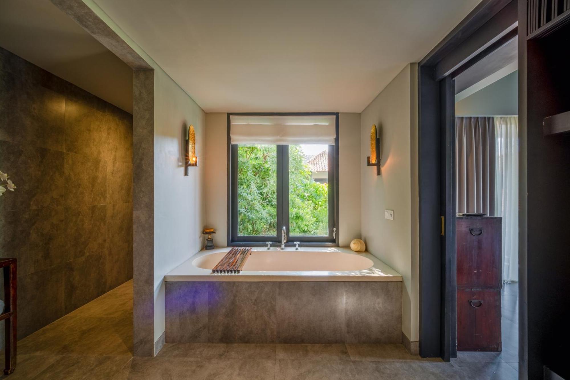 Villa De Suma - Fully Staffed Luxury Villa, Walk To The Beach! Семиняк Екстериор снимка