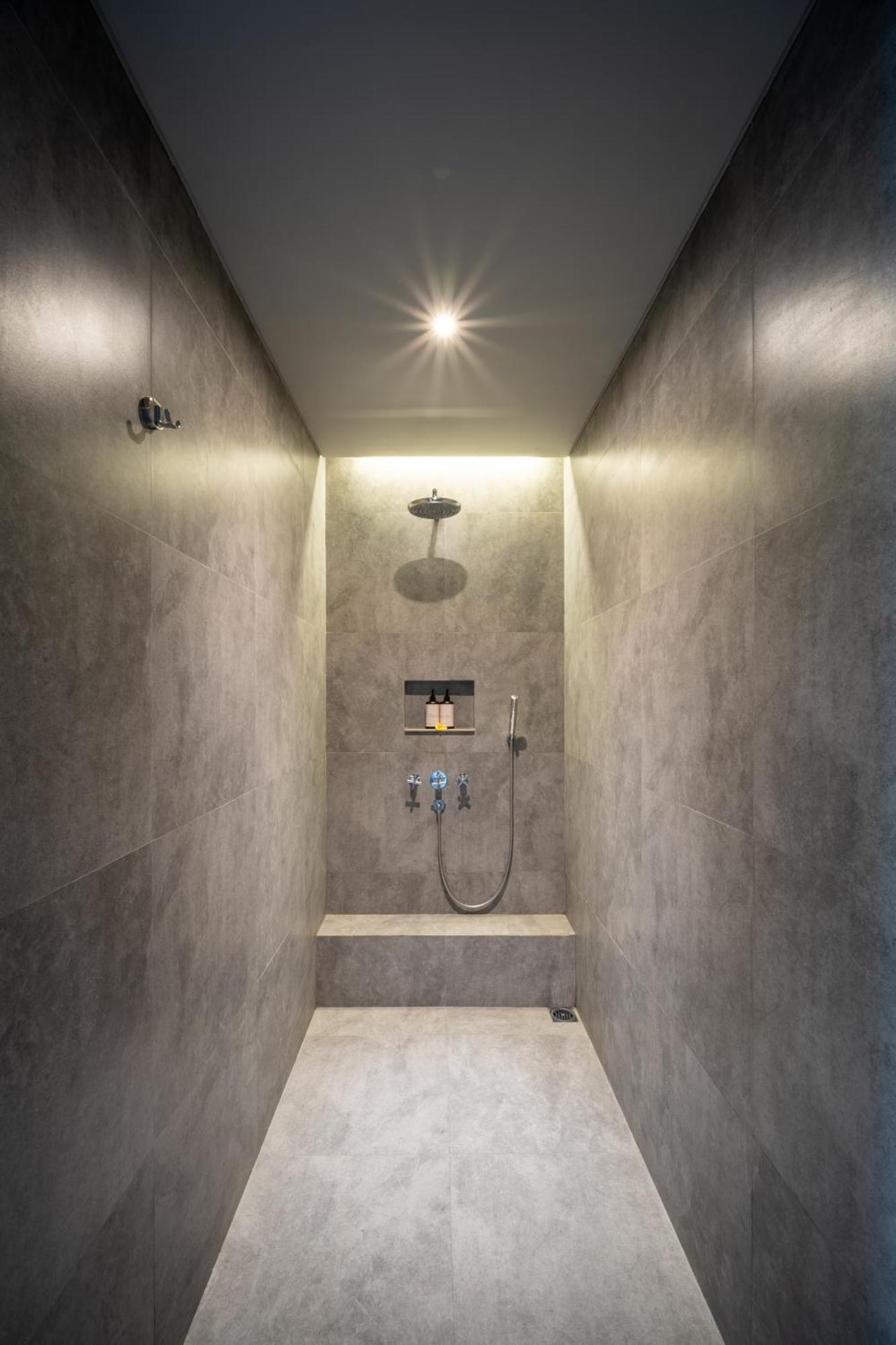 Villa De Suma - Fully Staffed Luxury Villa, Walk To The Beach! Семиняк Екстериор снимка