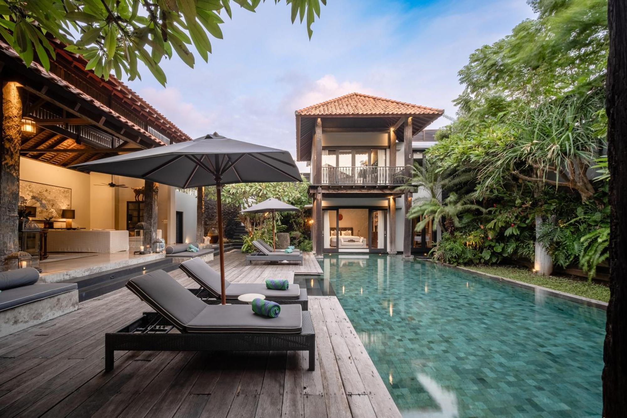 Villa De Suma - Fully Staffed Luxury Villa, Walk To The Beach! Семиняк Екстериор снимка