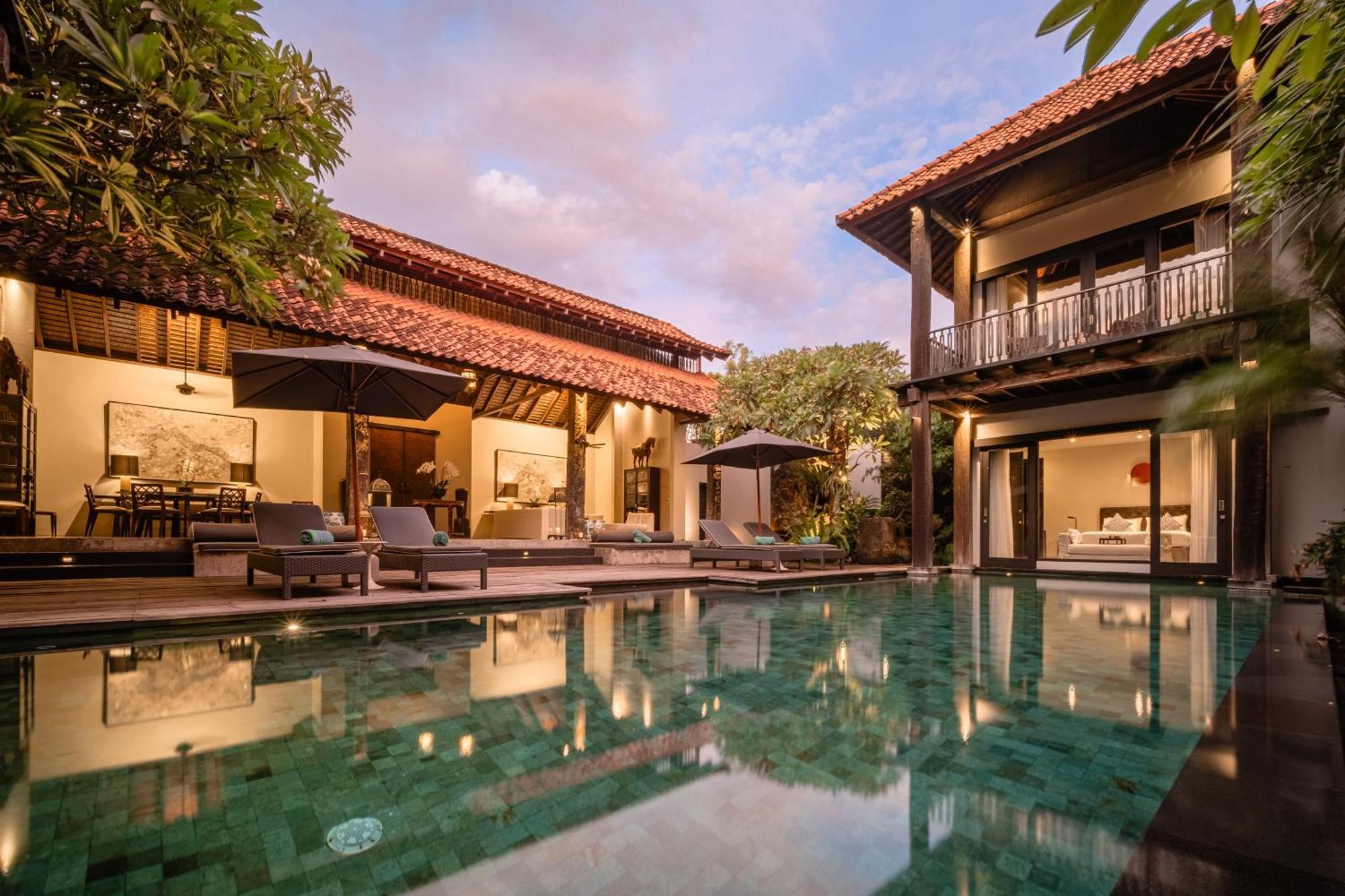 Villa De Suma - Fully Staffed Luxury Villa, Walk To The Beach! Семиняк Екстериор снимка