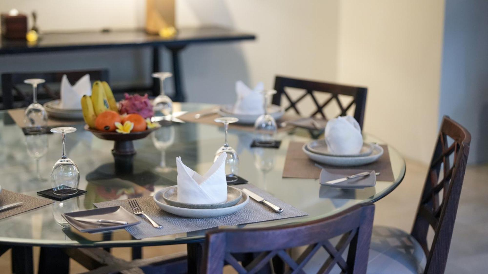 Villa De Suma - Fully Staffed Luxury Villa, Walk To The Beach! Семиняк Екстериор снимка