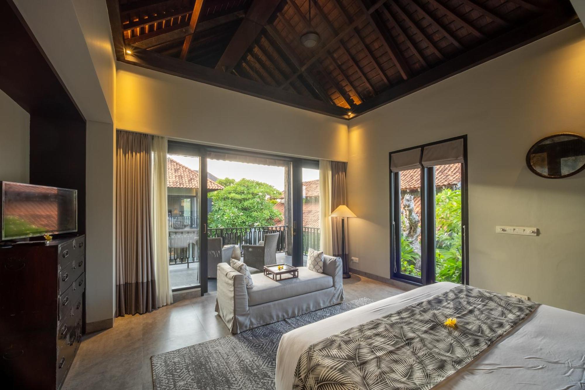 Villa De Suma - Fully Staffed Luxury Villa, Walk To The Beach! Семиняк Екстериор снимка